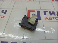 Моторчик заслонки отопителя (печки) Kia Carens