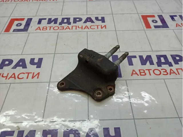 Кронштейн двигателя Kia Carens 2167025003