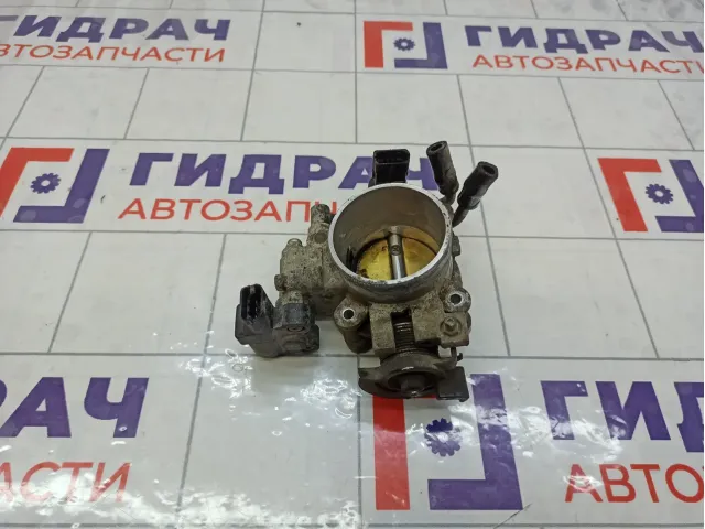 Дроссельная заслонка Kia Carens 3510025300