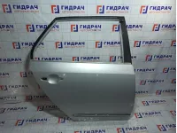 Дверь задняя правая Kia Carens 770041D010