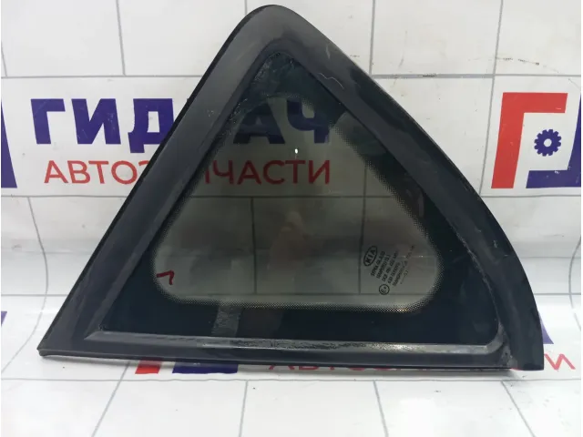 Стекло кузовное глухое левое Kia Ceed (ED) 878101H010
