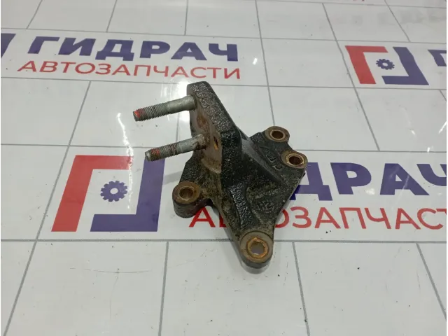 Кронштейн двигателя правый Kia Ceed (ED) 216702B000