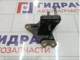 Кронштейн двигателя правый Kia Ceed (ED) 216702B000