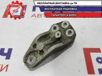 Кронштейн опоры двигателя правой Kia Ceed 21815-2H000.