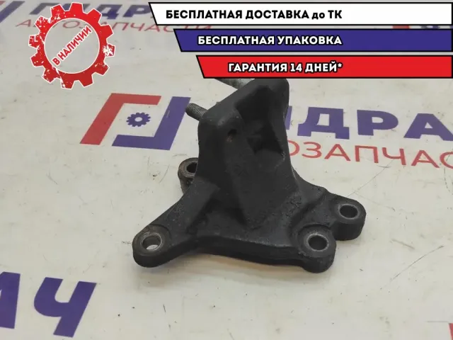 Кронштейн двигателя правый Kia Ceed21670-2B000.