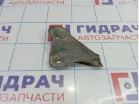 Кронштейн передней балки левый Kia Ceed (ED) 62476-2H000