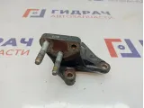 Кронштейн двигателя правый Kia Ceed 21670-2B000.