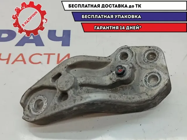 Кронштейн опоры двигателя правый Kia Ceed 21815-2H000.