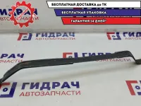 Лента крепления бензобака правая Kia Ceed 31211-1H000.