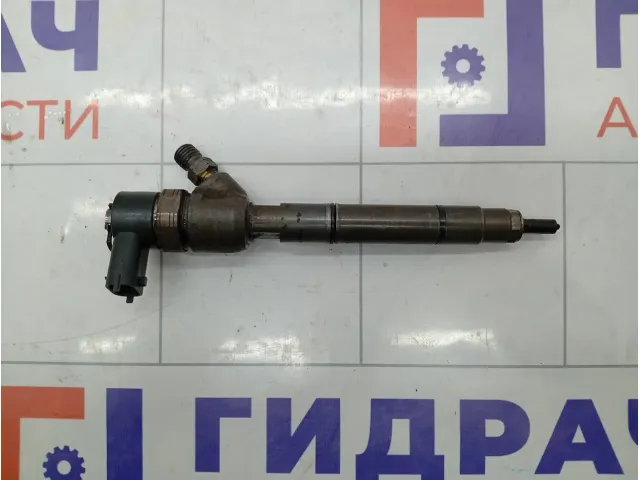 Форсунка дизельная Kia Ceed 338002A400