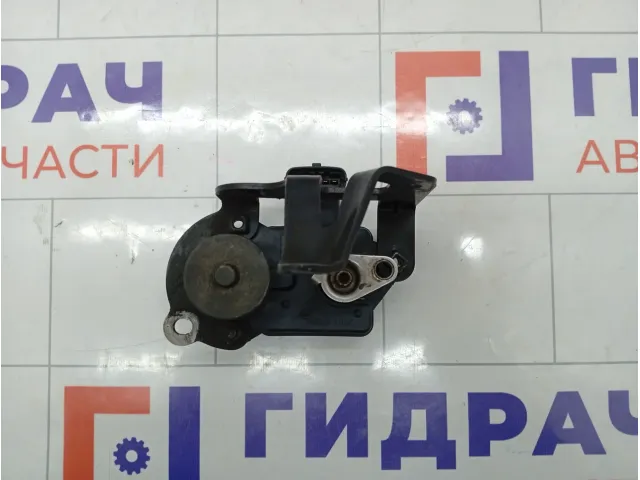 Механизм изменения длины впускного коллектора Kia Ceed 283202A400