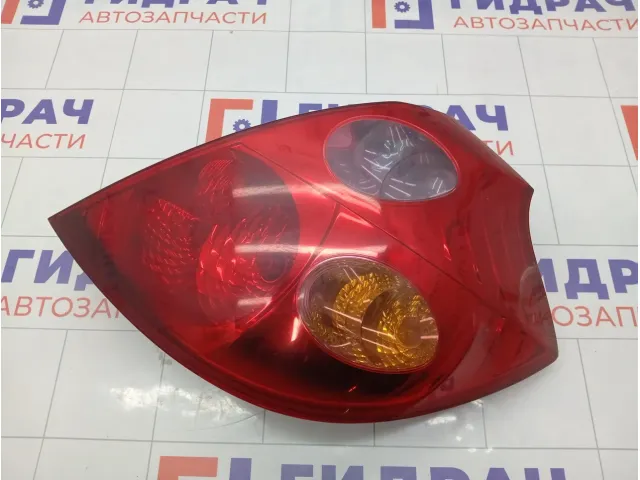 Фонарь задний правый Kia Ceed 924021H000