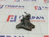 Кронштейн двигателя правый Kia Ceed 216702B000
