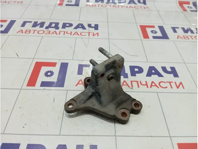 Кронштейн двигателя правый Kia Ceed 216702B000