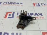 Кронштейн двигателя правый Kia Ceed 216702B000