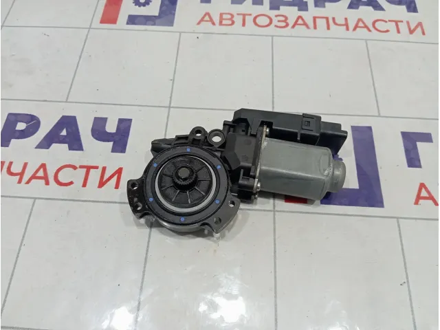 Моторчик стеклоподъемника заднего левого Kia Ceed 834501H010