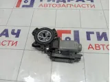 Моторчик стеклоподъемника заднего правого Kia Ceed 834601H010
