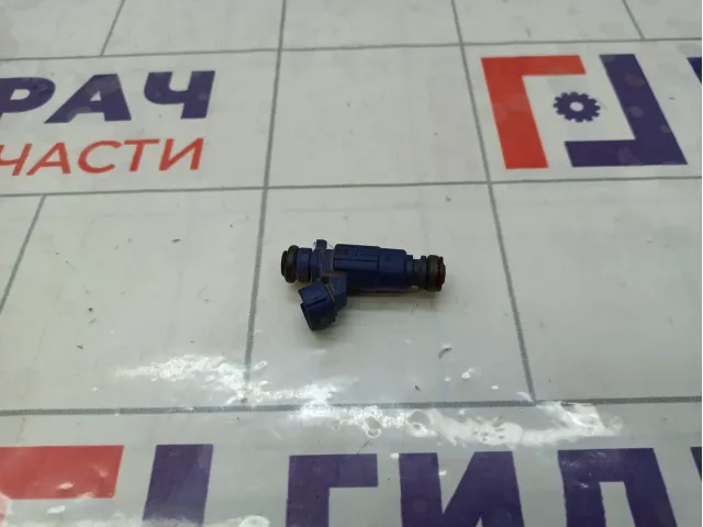 Форсунка инжекторная Kia Ceed 353102B000