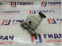 Цилиндр тормозной главный Kia Ceed 585101H000