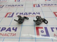 Петли двери передней правой Kia Ceed (ED) Петли двери передней правой Kia Ceed (ED)