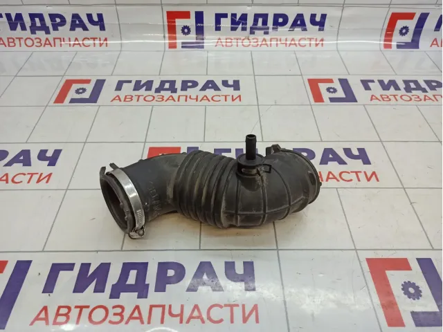 Патрубок воздушного фильтра Kia Ceed (CD) 28140-F2000
