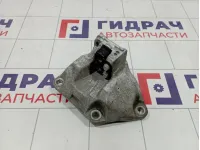 Кронштейн опоры КПП Kia Ceed (CD) 45211-2F000