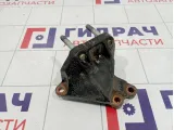 Кронштейн двигателя правый Kia Ceed (CD) 21670-2B100
