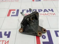 Кронштейн двигателя правый Kia Ceed (CD) 21670-2B100