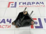 Кронштейн двигателя правый Kia Ceed (CD) 21670-2B100