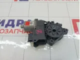 Моторчик стеклоподъемника заднего правого Kia Ceed 83460J7025