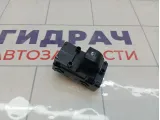 Кнопка стеклоподъемника переднего правого Kia Ceed 93575J7000