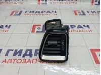 Дефлектор воздушный правый Kia Ceed 97490J7AA0QB1