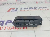 Блок кнопок Kia Ceed 93710J7410WK