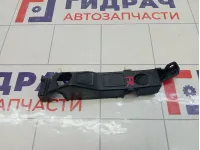 Кронштейн бампера передний правый Kia Ceed 86516J7000