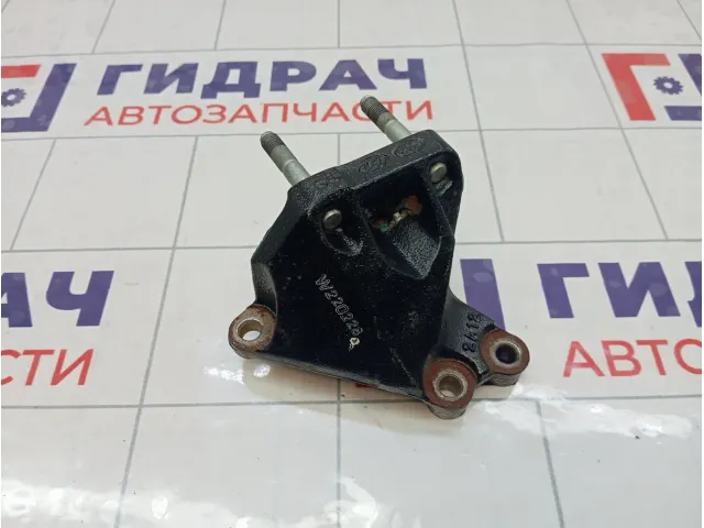 Кронштейн двигателя правый Kia Ceed 216702B100