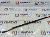 Накладка стекла заднего правого Kia Cerato (TD) 83220-1M000