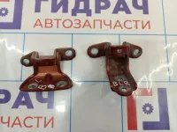 Петли двери задней левой Kia Cerato (TD)