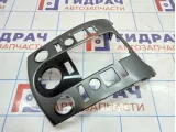 Накладка декоративная на магнитолу Kia Cerato (TD) 84740-1M300-DAJ