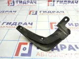 Брызговик передний правый Kia Cerato (TD) 86832-1M000