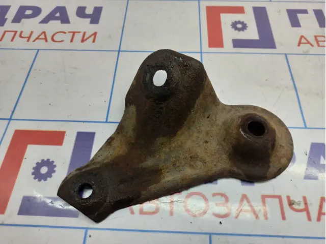 Кронштейн передней балки левый Kia Cerato (TD) 62476-2H000
