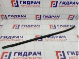 Накладка стекла переднего правого Kia Cerato (TD) 82220-1M000