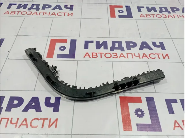 Кронштейн заднего бампера правый Kia Cerato (TD) 86614-1M000