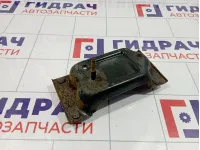 Кронштейн усилителя заднего бампера правый Kia Cerato (TD) 86642-1M010