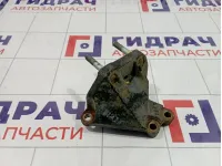 Кронштейн двигателя правый Kia Cerato (TD) 21670-2B000