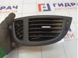 Дефлектор воздушный левый Kia Cerato (TD) 974801M100WK