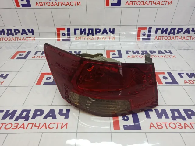 Фонарь задний наружный левый Kia Cerato (TD) 92401-1M020