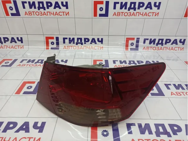 Фонарь задний наружный правый Kia Cerato (TD) 92402-1M020
