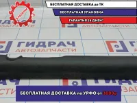 Накладка порога внутренняя передняя правая Kia Cerato 3 85880A7000WK. Царапины.