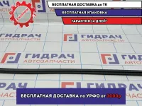 Уплотнитель стекла переднего правого Kia Cerato 3 82241-A7000. Внутренний.
