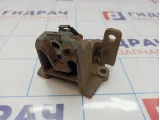 Кронштейн КПП Kia Cerato 3 43120-32051.